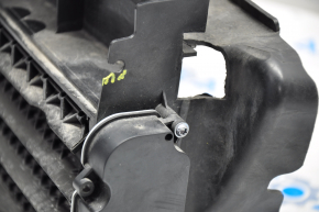 Жалюзи дефлектор радиатора в сборе Ford Fusion mk5 13-16 с моторчиком , сломаны крепления