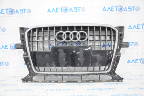 Решетка радиатора grill Audi Q5 8R 13-17 без парктроников, полез лак, тычки по хрому