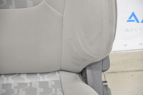 Водительское сидение Chevrolet Volt 11-15 без airbag, механическое, тряпка, серое, потерто