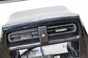 Торпедо передня панель без AIRBAG Toyota Prius 50 16- чорний з беж, під проекцію, подряпини, притиснута