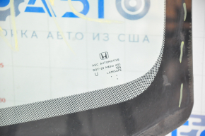 Лобовое стекло Honda Accord 13-17 под камеру, воздух по кромке