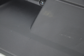Обшивка крышки багажника VW Jetta 11-18 USA черная, царапины