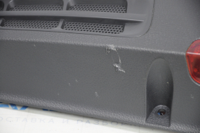 Обшивка двери карточка задняя правая VW Jetta 11-18 USA черн, с черной вставкой пластик, подлокотник кожа, молдинг серый глянец тип 1, царапины