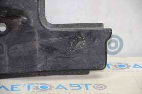 Защита днища багажника правая VW Passat b8 16-19 USA трещины