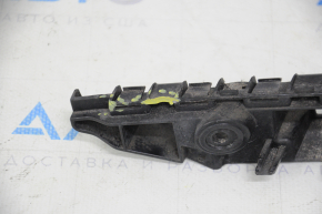 Кріплення переднього бампера праве VW Jetta 15-18 USA зламане кріплення
