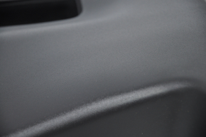 Обшивка двери багажника нижняя Toyota Prius 30 10-15 черн, царапины, потерта