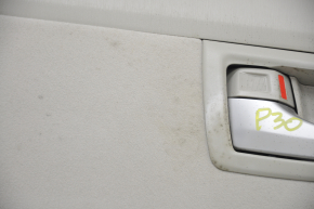 Обшивка двери карточка передняя левая Toyota Prius 30 10-15 беж, с бежевой вставкой тряпка, потерта, под химчистку