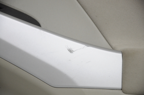 Обшивка двери карточка задняя правая Toyota Prius 30 10-15 беж, с бежевой вставкой тряпка, царапины, прожен подлоконтик