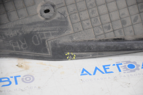 Накладка подкапотная правая Lexus LS460 07-12 сломана направаяляйка