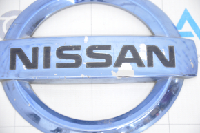 Nissan значок значок перед Nissan Leaf 11-17 затертий