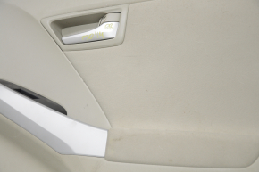 Обшивка двери карточка задняя правая Toyota Prius 30 10-15 беж, с бежевой вставкой тряпка, царапины, под химчистку