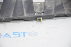 Дефлектор радіатора нижній Toyota Prius 30 12-15 рест не оригінал, зламане кріплення