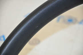Руль голый VW Jetta 15-18 USA резина, черный, вмятина