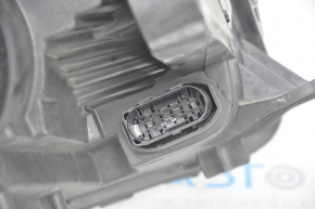 Фара передняя левая в сборе Ford Escape MK3 17-19 рест, галоген+led, светлая, полез лак, царапины