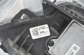Фара передняя правая в сборе Ford Escape MK3 17-19 рест галоген+led, светлая, полез лак, песок