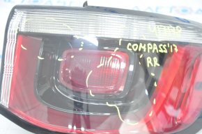 Фонарь внешний крыло правый Jeep Compass 17-18 галоген, царапины