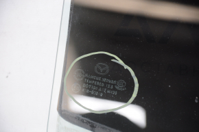 Скло двері зад прав Mazda3 MPS 09-13