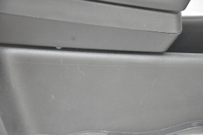Консоль задня з підлокітником Chevrolet Volt 11-15 черн, подряпини
