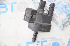 Клапан вентиляції паливного бака VW Passat b7 12-15 USA 1.8T
