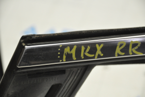 Ущільнювач скла зад прав Lincoln MKX 16- з верхнім хром-молдингом, подряпини, під полірування