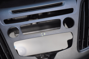 Торпедо передня панель без AIRBAG Ford Focus mk3 15-18 рест, чорна, зламана планка бардачка, тріщина на накладці