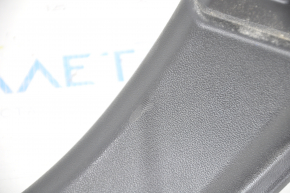 Накладка проема заднего багажника левая Tesla Model S 12-20 черн, царапины