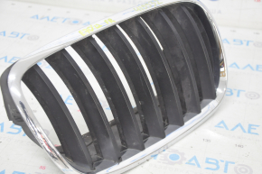 Решетка радиатора grill ноздря правая BMW X5 E70 07-13 песок, полезла краска