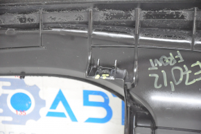 Повітропровід передньої панелі обдува лобового скла BMW X5 E70 07-13 тріщини у кріпленнях