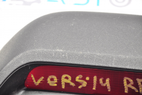 Стоп сигнал Nissan Versa 12-19 usa затертий корпус