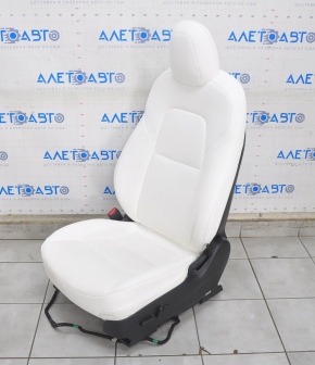 Водійське сидіння Tesla Model 3 18- шкіра біла, з airbag, електро, підігрів, з натягувачем, подряпини