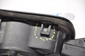 Лючок бензобака VW Jetta 11-18 USA в сборе, сломаны защелки