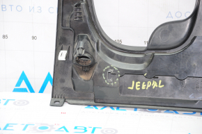 Накладка коліна водія під кнопку відкриття багажника Jeep Cherokee KL 16-18 Trailhawk чорна, надлам, затерта