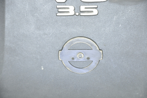 Накладка двигателя Nissan 350z надломы, нет эмблемы