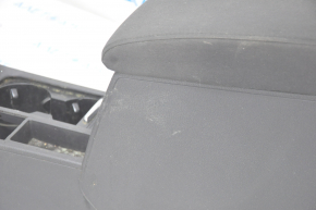 Консоль центральная подлокотник и подстаканник VW Tiguan 09-17 тряпка черная, под химч, сломаны дефлекторы воздуховода, царапины
