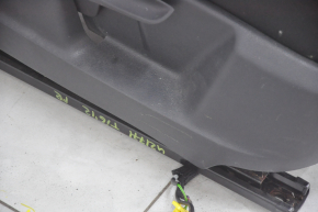 Пассажирское сидение VW Tiguan 09-17 без airbag, тряпка черн, механич, под химчистку, царапины, стрельнувшее