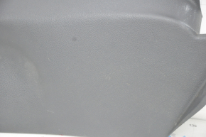 Накладка задней стойки нижняя левая VW Tiguan 09-17 черная, царапины