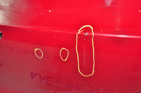 Бампер задній голий Tesla Model 3 18- червоний, під парктроніки, подряпини, тички, дрібні підкраси, в броні плівці