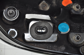 Ліхтар внутрішній кришка багажника правий Tesla Model 3 18-тип 2