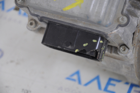 Главный тормозной цилиндр с ваккумным усилителем в сборе Nissan Leaf 13-17 нет фрагментов фишек, трещина в бачке, нет крышки