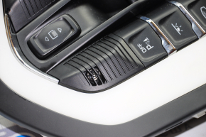 Плафон освещения передний Porsche Cayenne 958 11-14 черн под люк, надлом