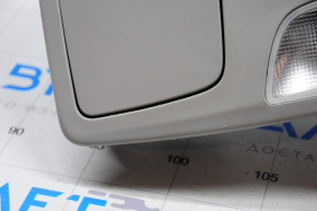 Плафон освещения передний Toyota Sienna 11-20 серый, без люка, тип 1 царапины