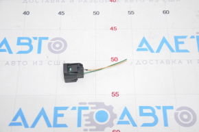 Фишка на датчик температуры окружающего воздуха Toyota Prius V 12-17