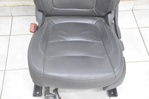 Водійське сидіння Chevrolet Volt 16- з airbag, механічне, чорна шкіра, синій рядок, з підігрівом