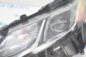 Фара передняя левая Toyota Camry v70 18- в сборе LED, песок