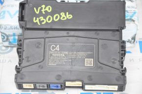 Communication phone transceiver control module Toyota Camry v70 18- зламаний корпус