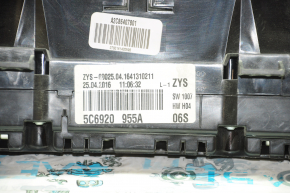 Щиток приладів VW Jetta 11-18 USA 1.4T 1.8T 2.0 з великим дисплеєм, подряпина