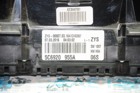 Щиток приладів VW Jetta 11-18 USA 1.4T 1.8T 2.0 з великим дисплеєм, подряпина
