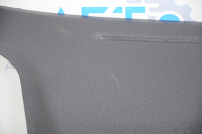 Накладка задней стойки нижняя правая VW Passat b7 12-15 USA черн, царапины