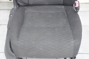 Пассажирское сидение VW Tiguan 09-17 без airbag, тряпка черн, механич, под химчистку