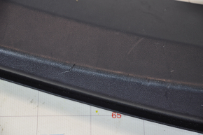 Накладка отвору заднього багажника Tesla Model 3 18- чорний, подряпини, потертості
